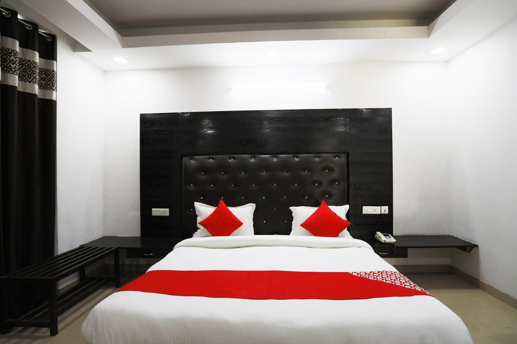 Super Collection O Tipsyy Inn 014 Gurgaon Exterior photo