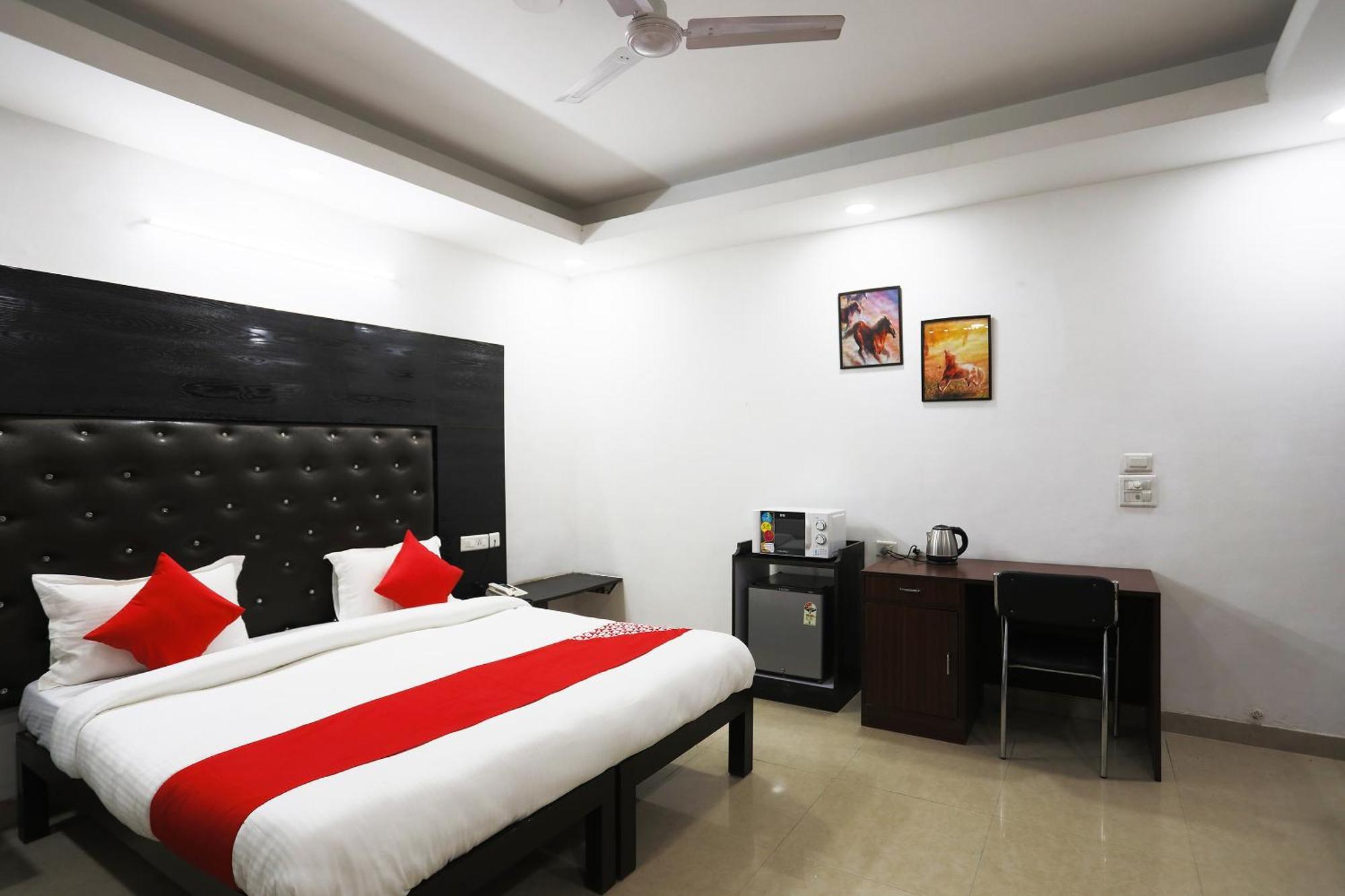 Super Collection O Tipsyy Inn 014 Gurgaon Exterior photo