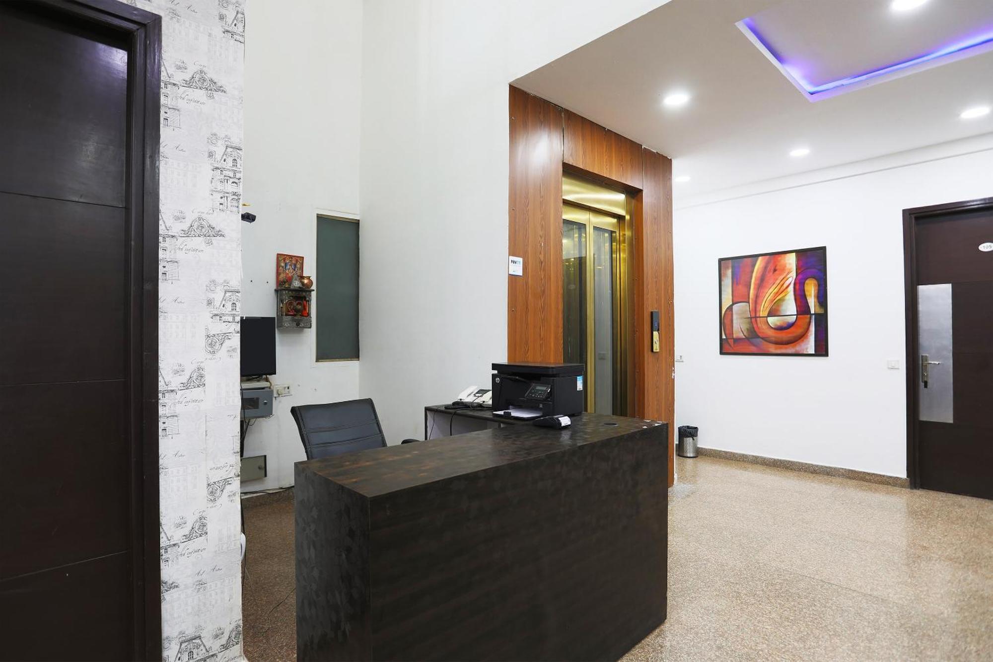 Super Collection O Tipsyy Inn 014 Gurgaon Exterior photo