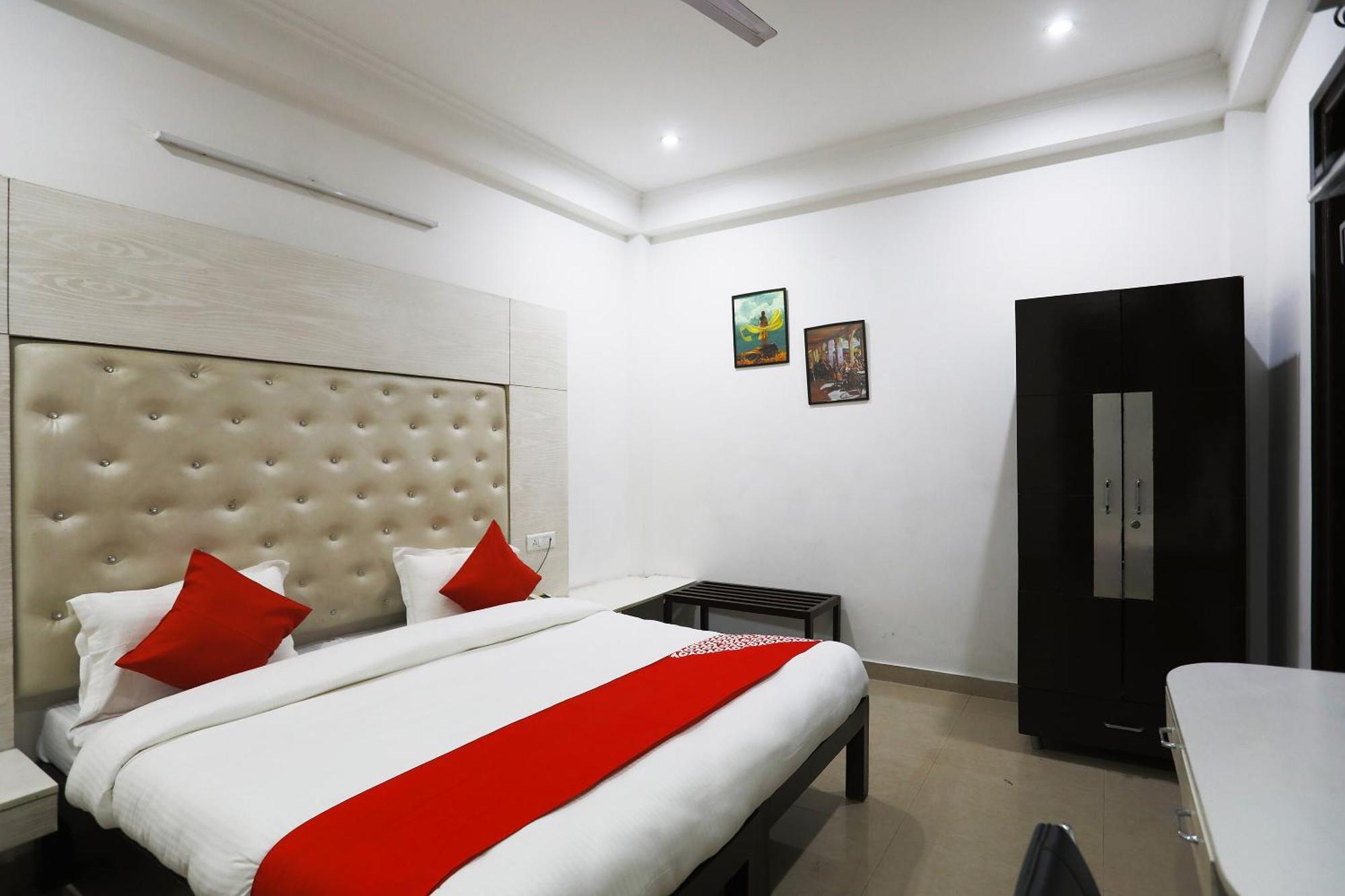 Super Collection O Tipsyy Inn 014 Gurgaon Exterior photo