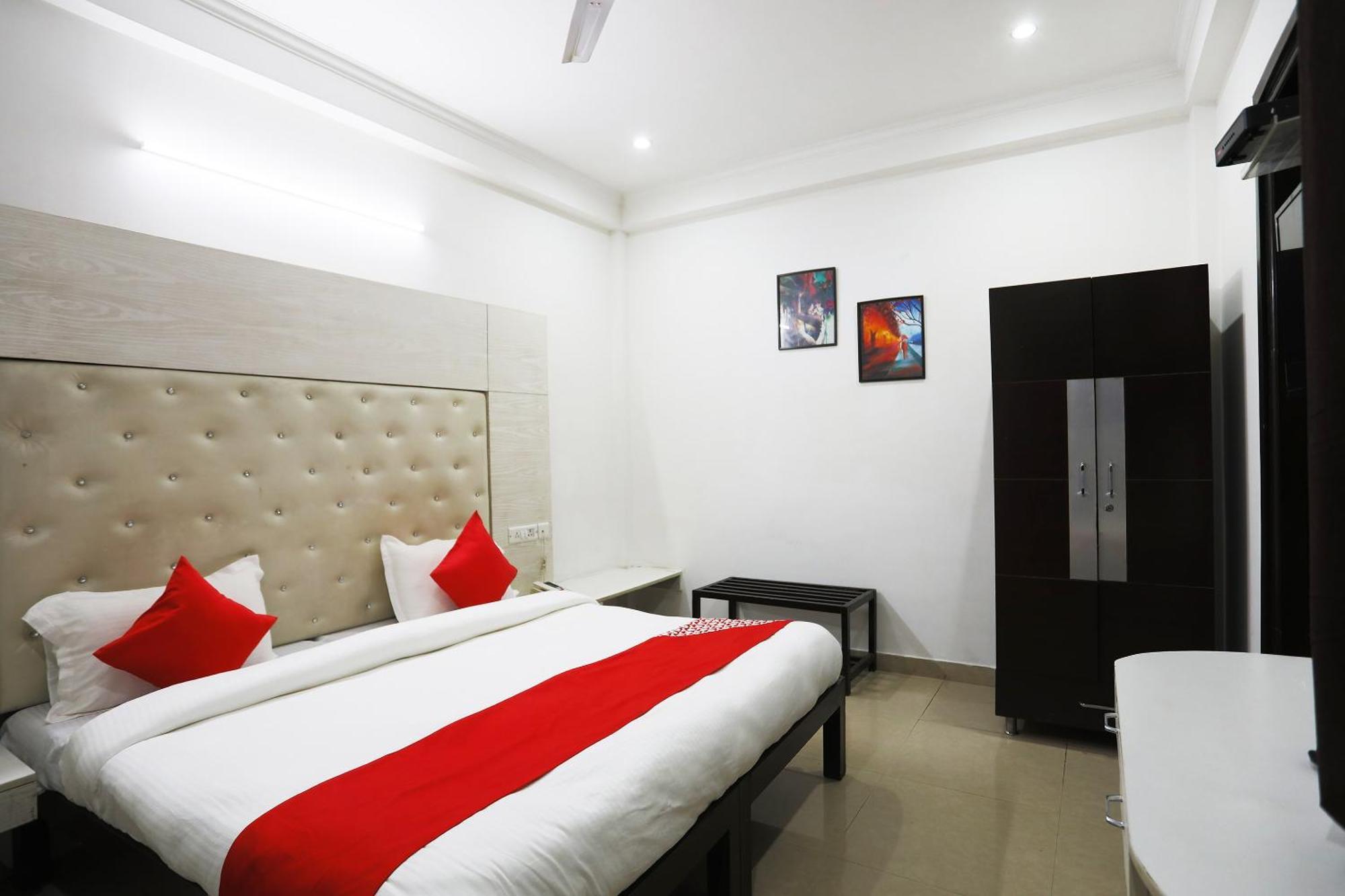 Super Collection O Tipsyy Inn 014 Gurgaon Exterior photo